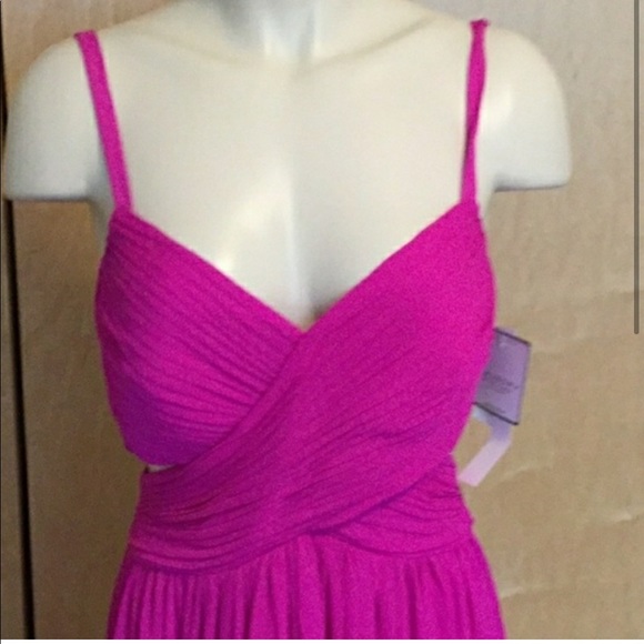 Laundry by Shelli Segal magenta cross cross gown - Picture 2 of 12